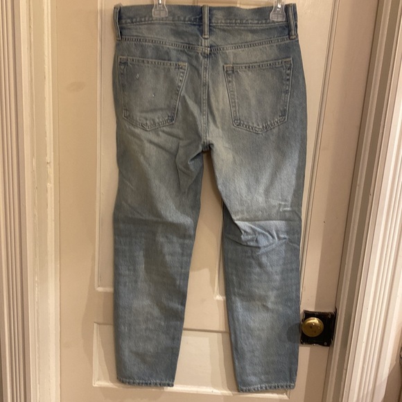 Old navy distressed jeans 32/30 NWT - Picture 3 of 4